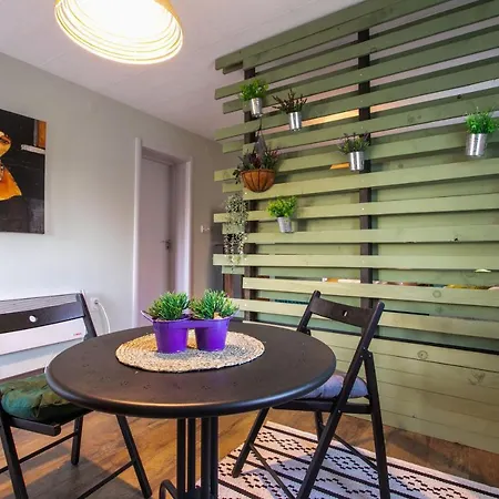 Apartmán Seosko Domacinstvo Pustolov *