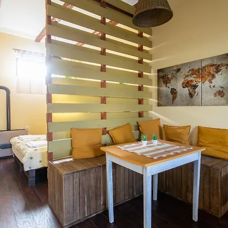 Apartmán Seosko Domacinstvo Pustolov Stari Banovci