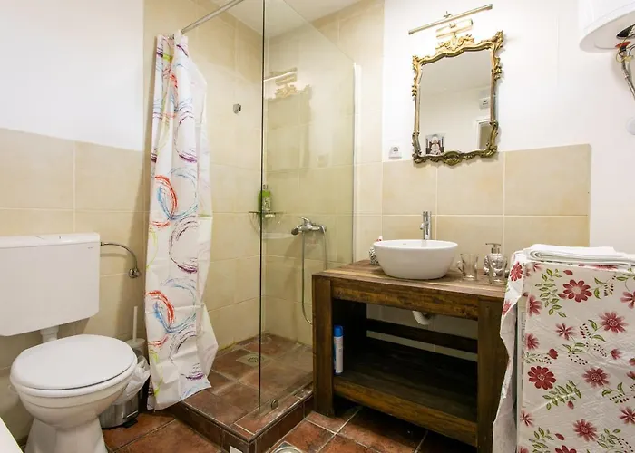 Seosko Domacinstvo Pustolov Stari Banovci