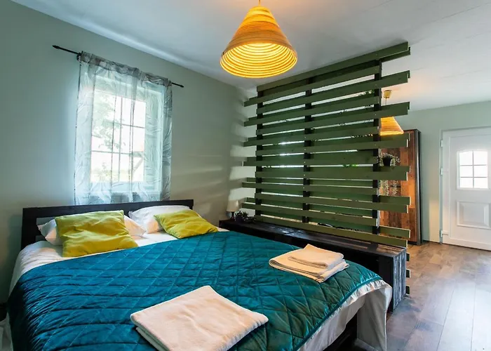 Seosko Domacinstvo Pustolov *