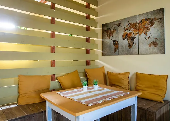 Seosko Domacinstvo Pustolov